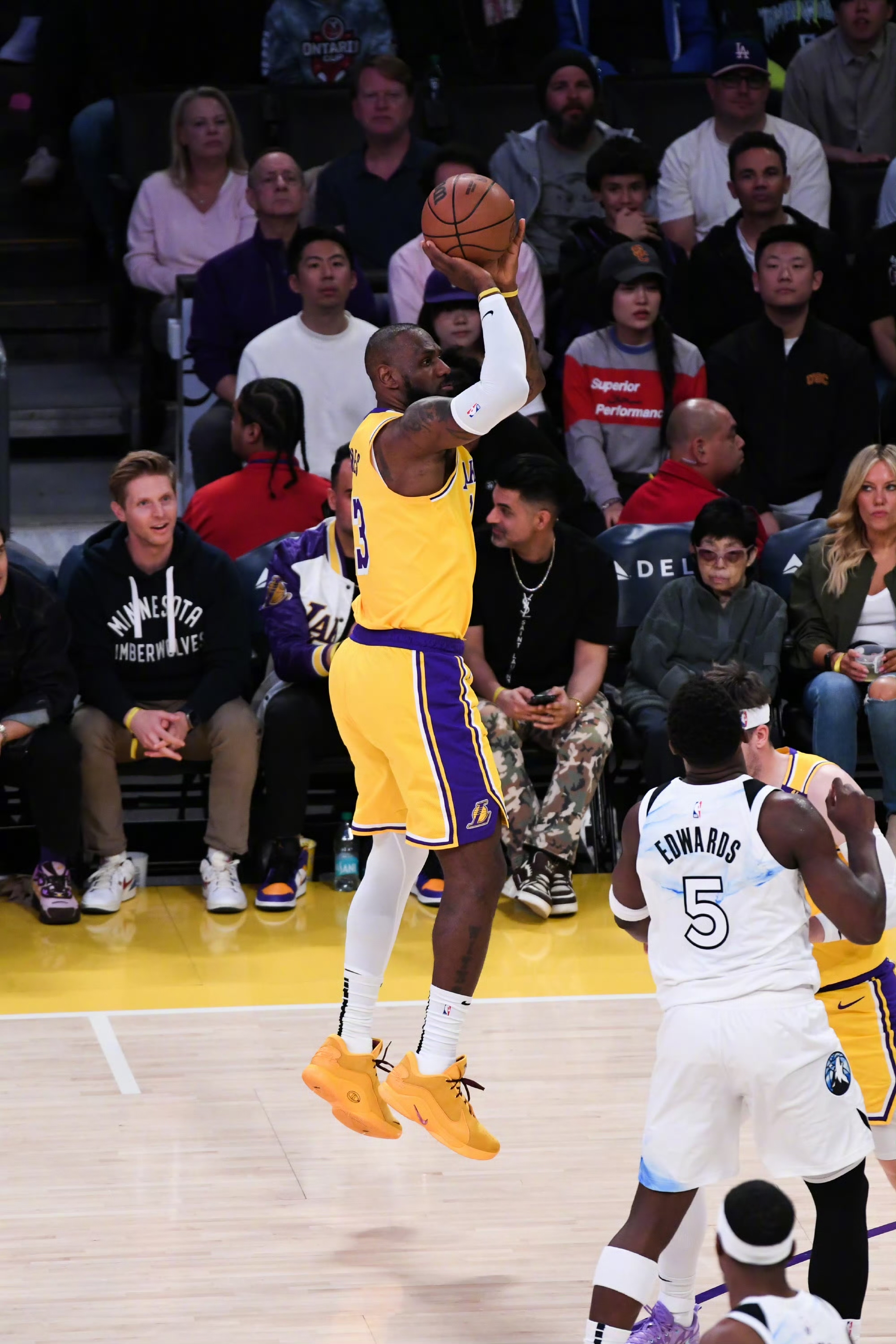 今晨NBA季后赛传出新动向，阿斯顿维拉手感冰凉，管理层表态：目标明确，赛季目标并未改变的简单介绍-开云